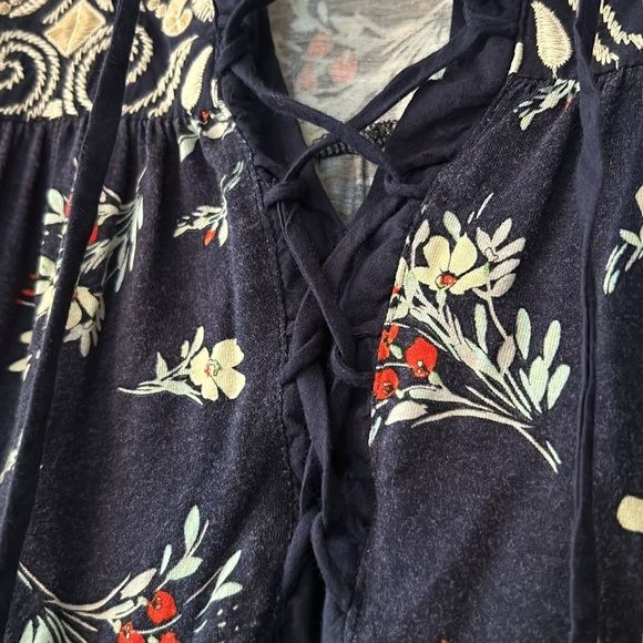 Anthropologie One September Floral Peasant Top Embroidery, Lace Up Neck Small - Picture 7 of 13